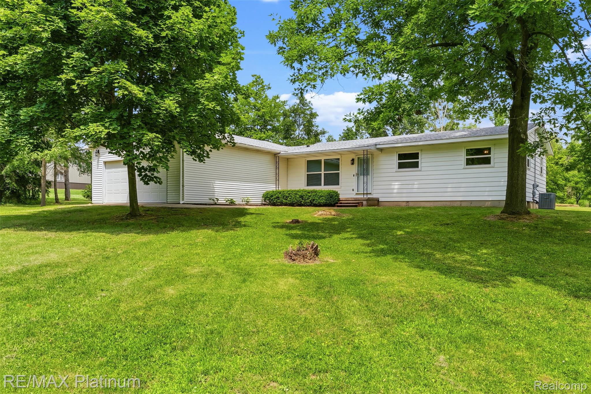 8370 W Rolston Road