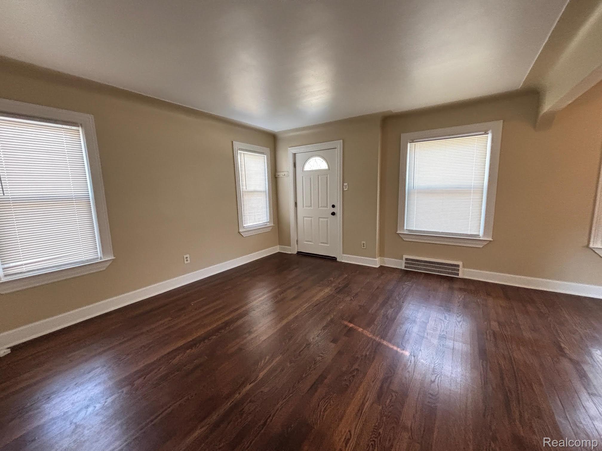 747 Gardendale Street