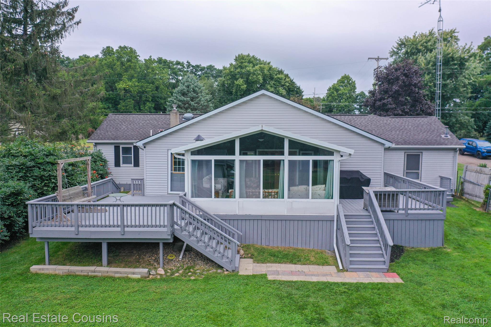1565 W Rolston Road