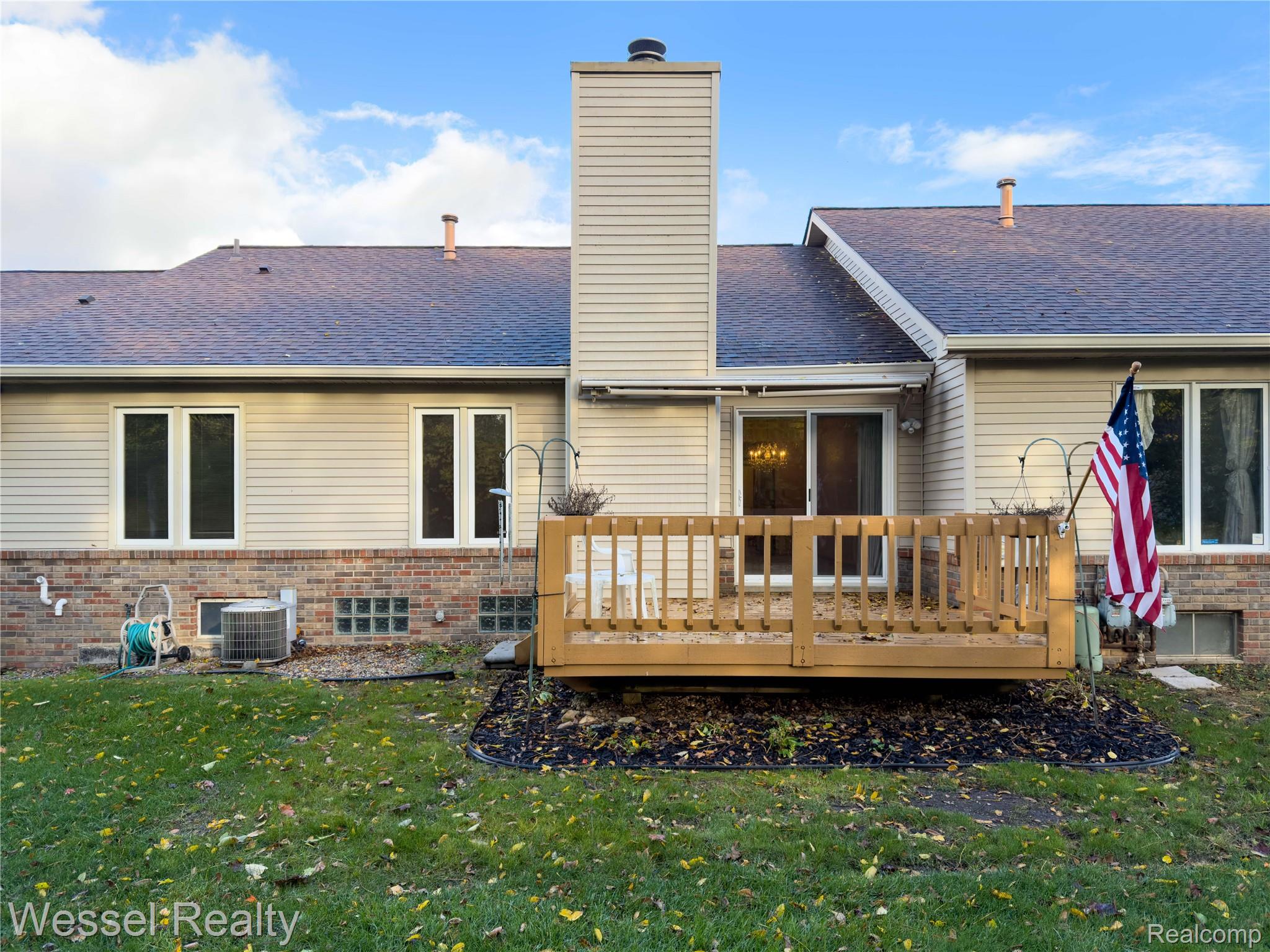 70111 Whitetail Lane 6