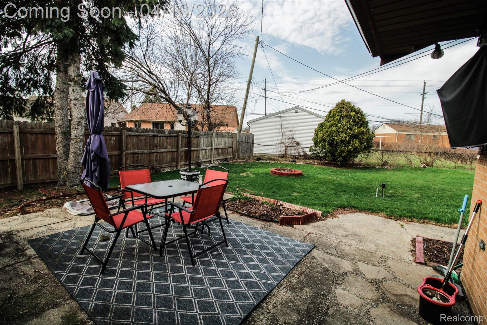 32792 Ridgefield Avenue