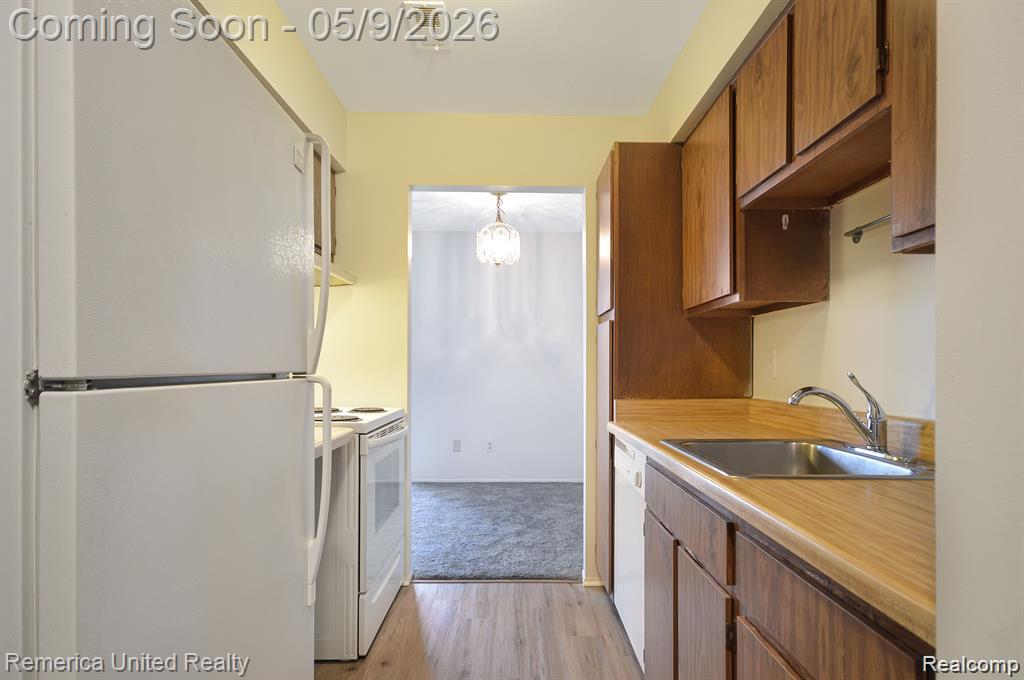 30074 W 12 Mile Road 114