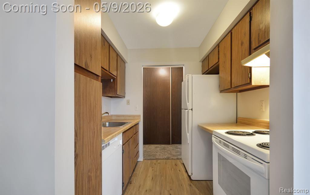 30074 W 12 Mile Road 114