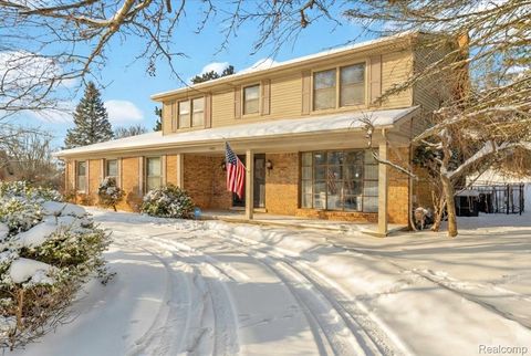 1890 Ludgate Lane Rochester Hills City MI 48309