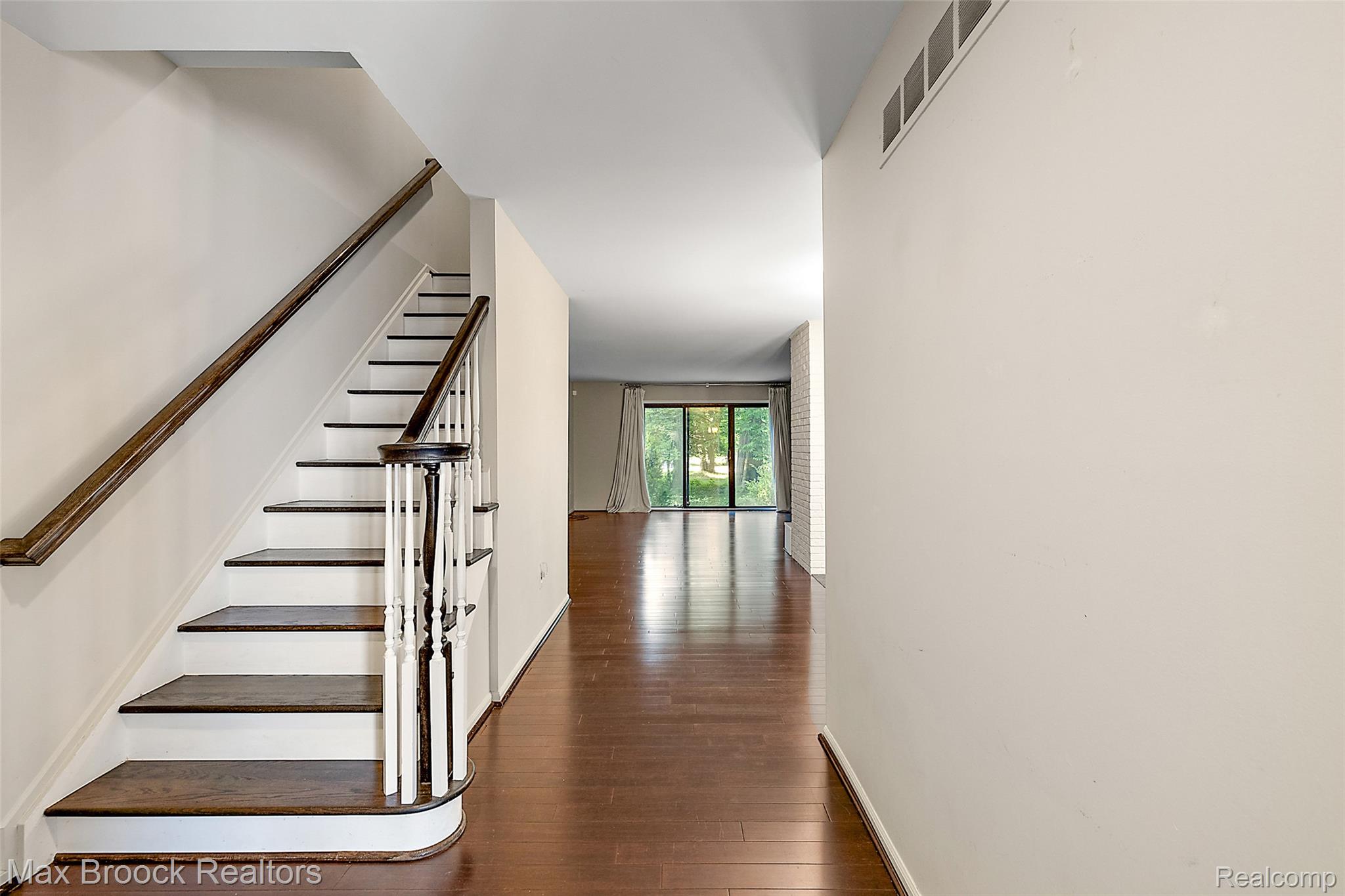 1461 Woodglen Lane G-28