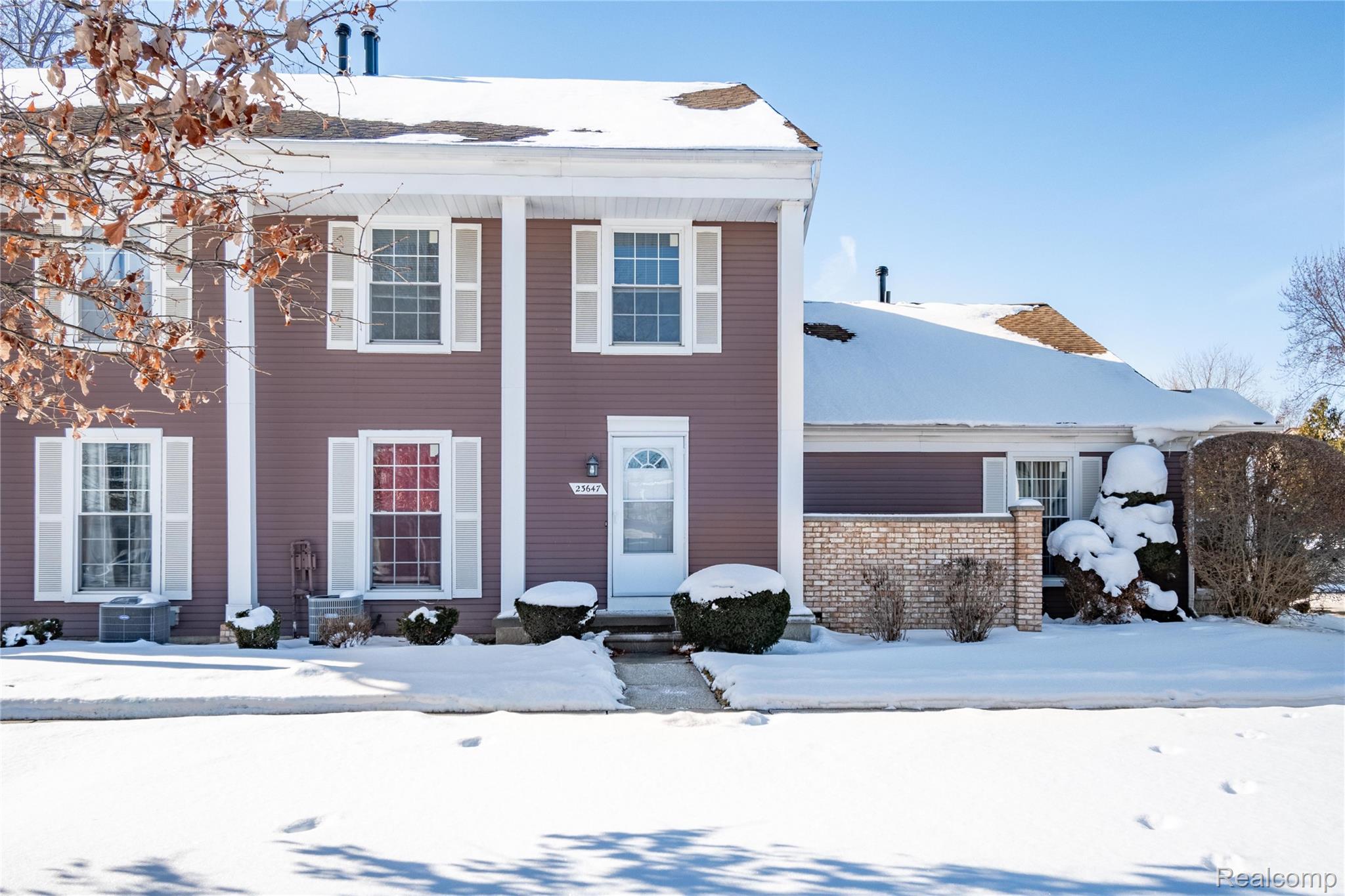 23647 Stonehenge Boulevard