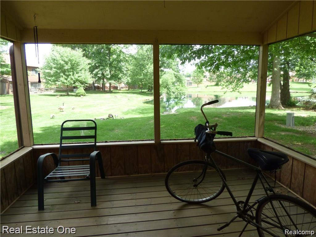 25748 LEXINGTON DR. 5