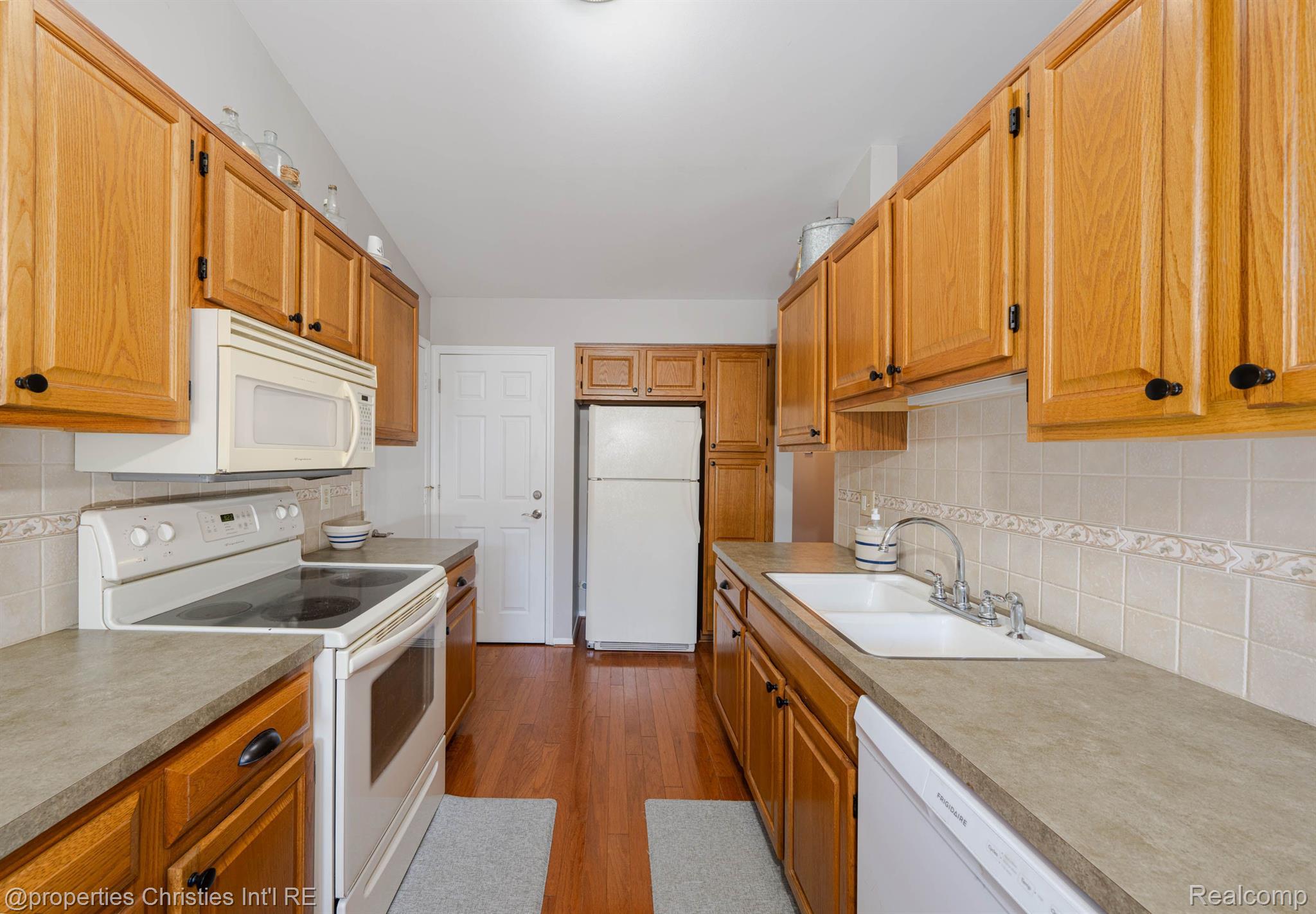 3112 Hidden Trail