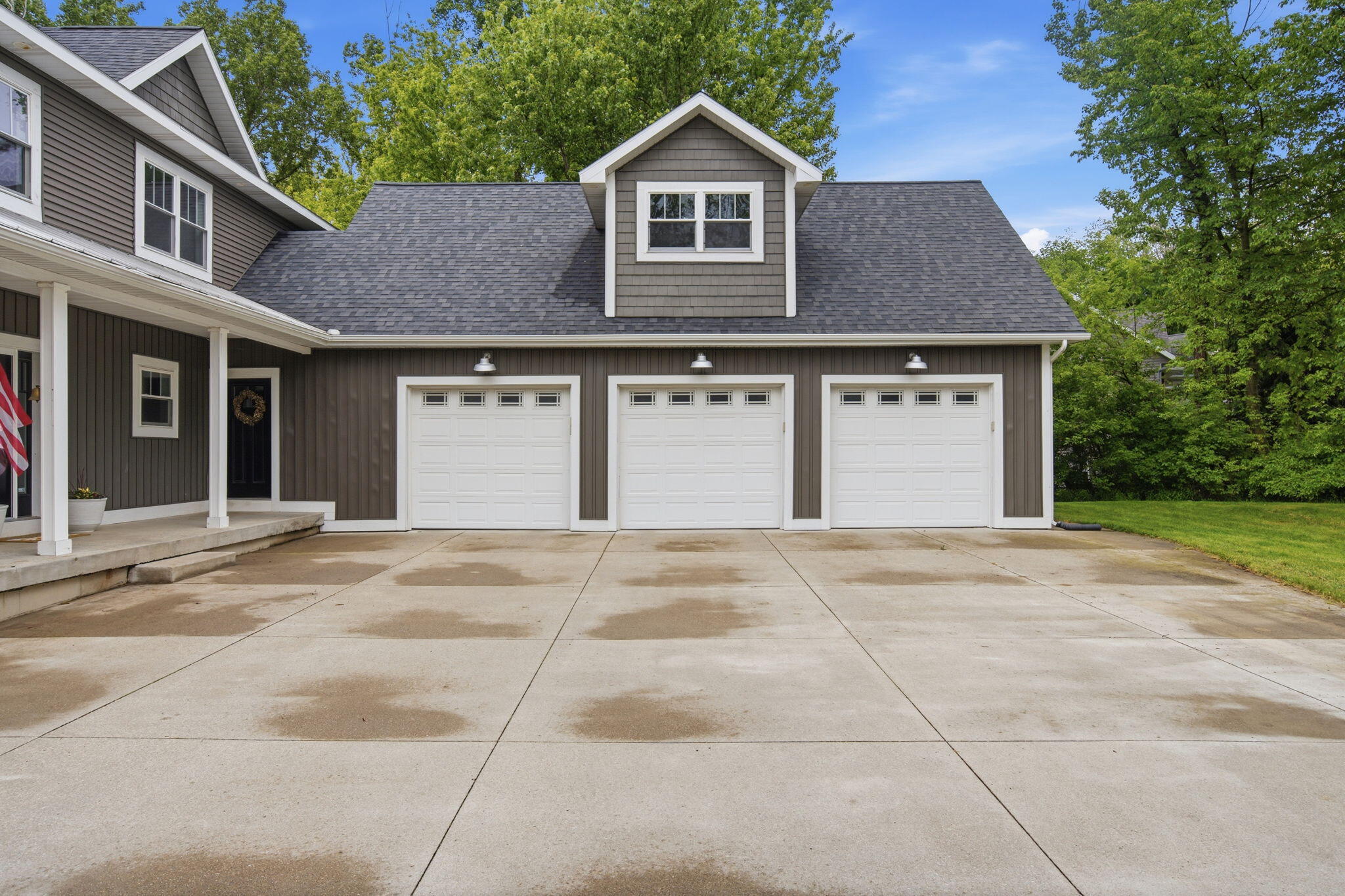 2971 Thrasher Lane