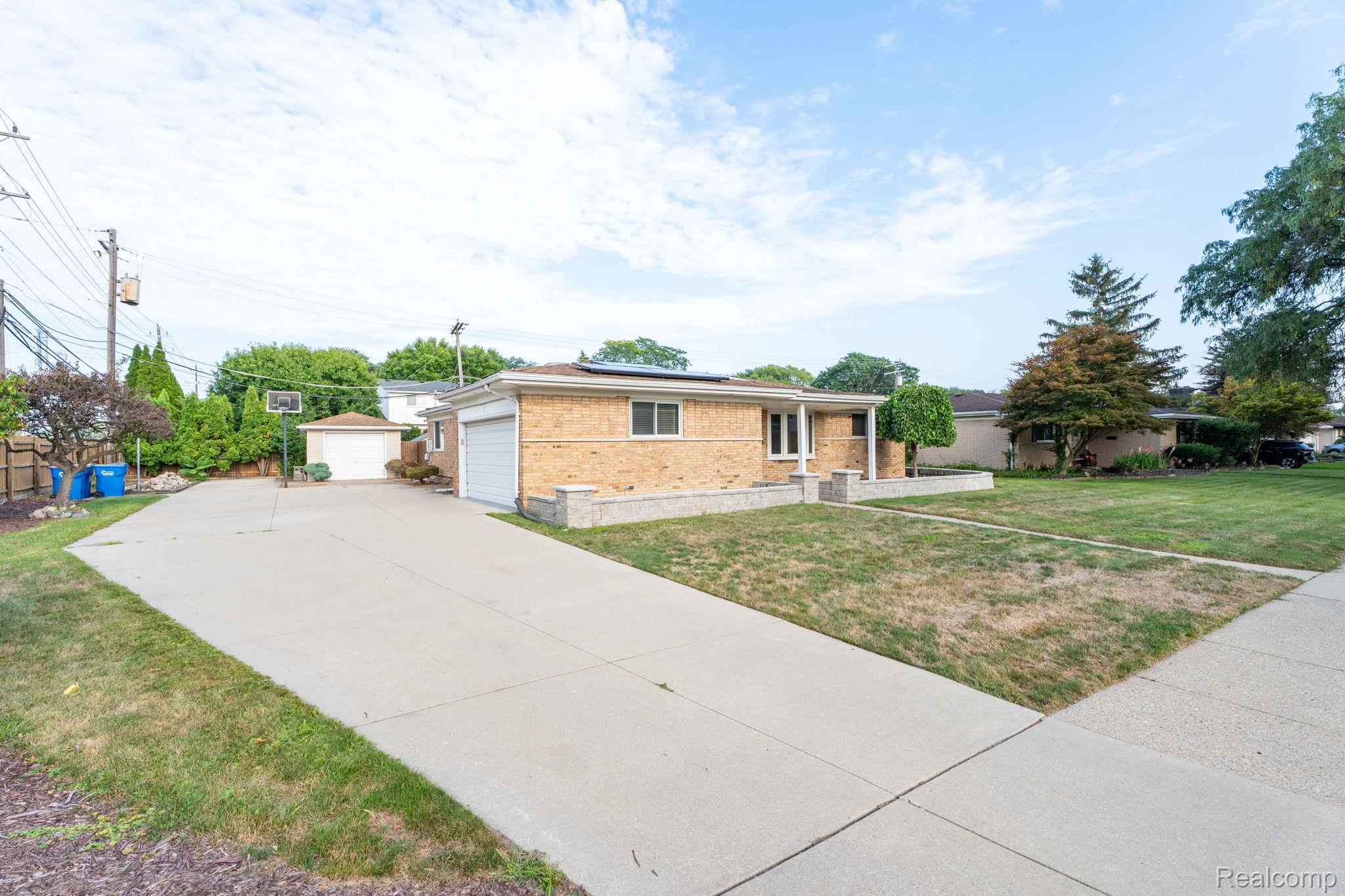 32930 Coventry Place