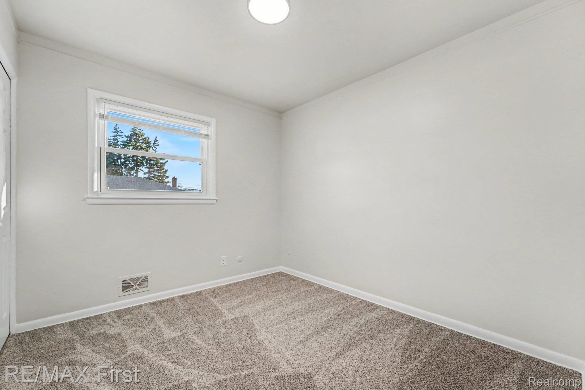 11175 Sunburst Avenue