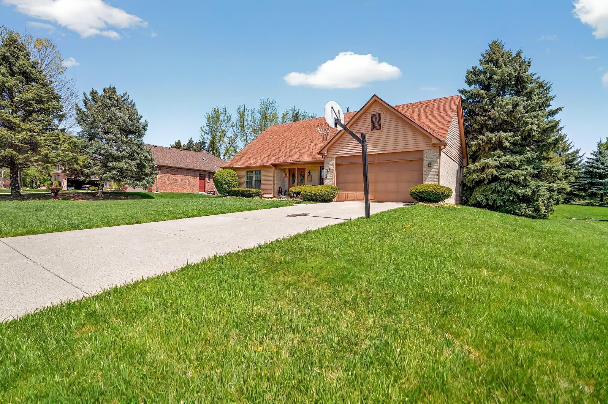 23010 WILLOWBROOK Drive