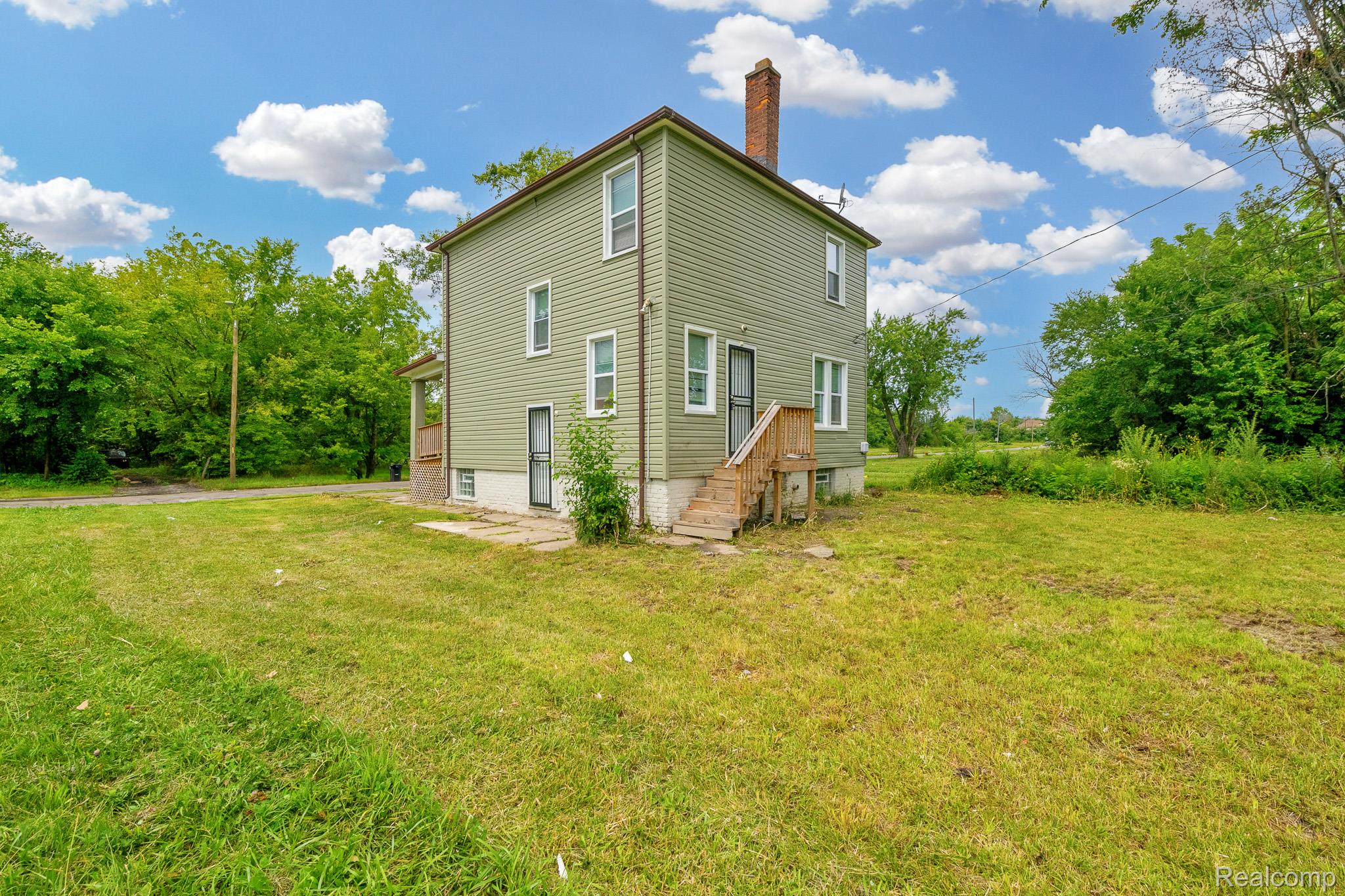 Detroit, Michigan 48215, United States, 4 Bedrooms Bedrooms, ,1 BathroomBathrooms,Residential,Active,252860