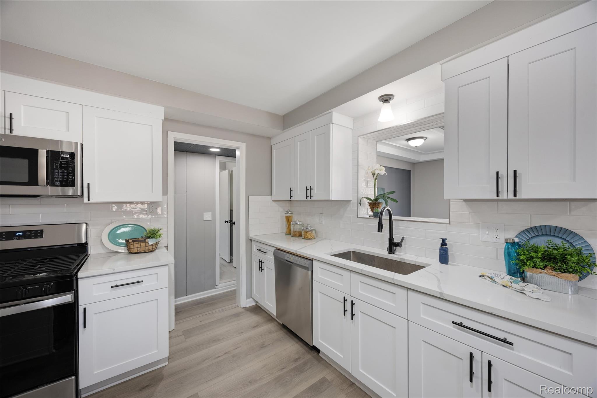 31656 Summers Street