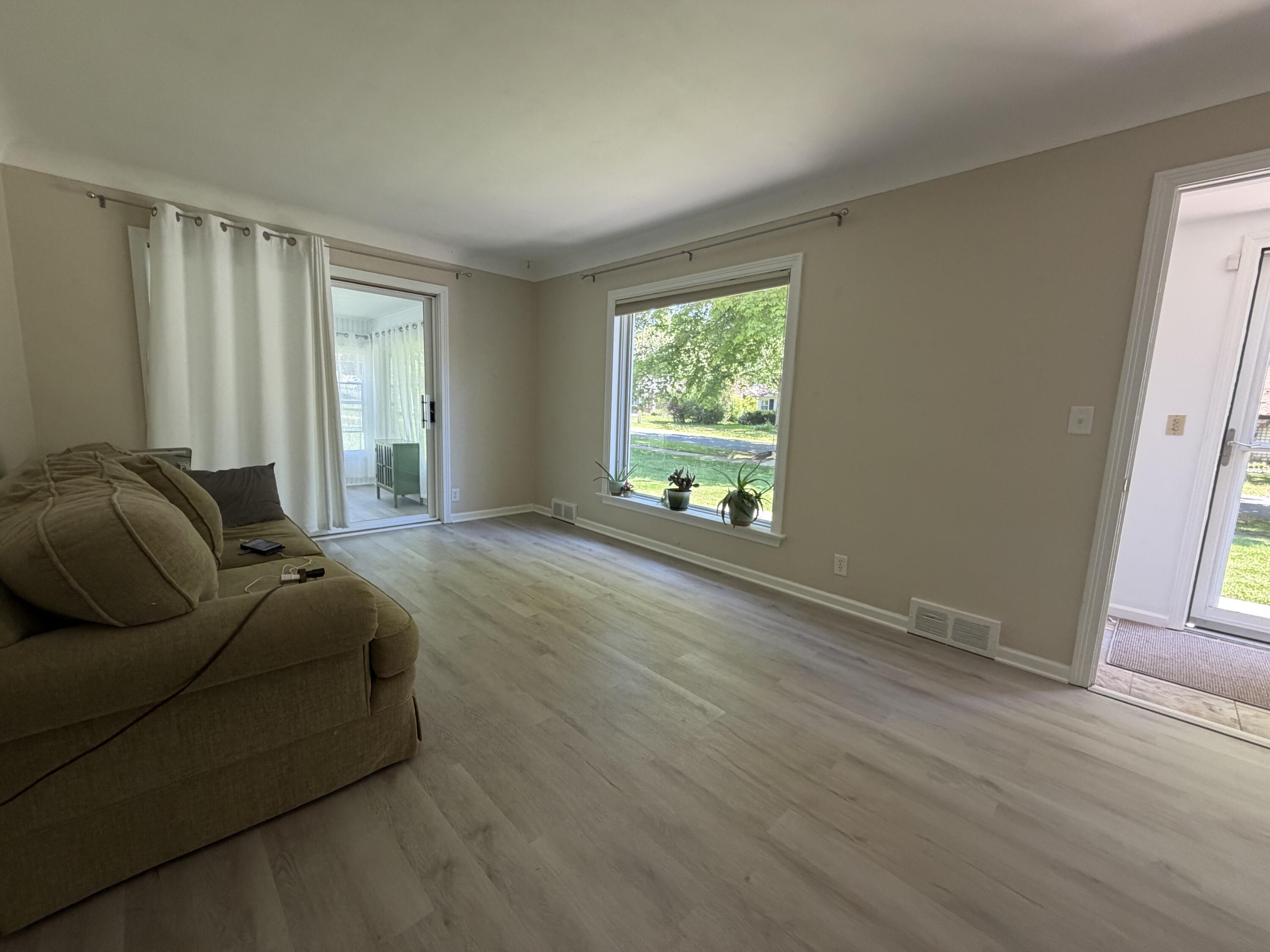 731 Jenks Boulevard