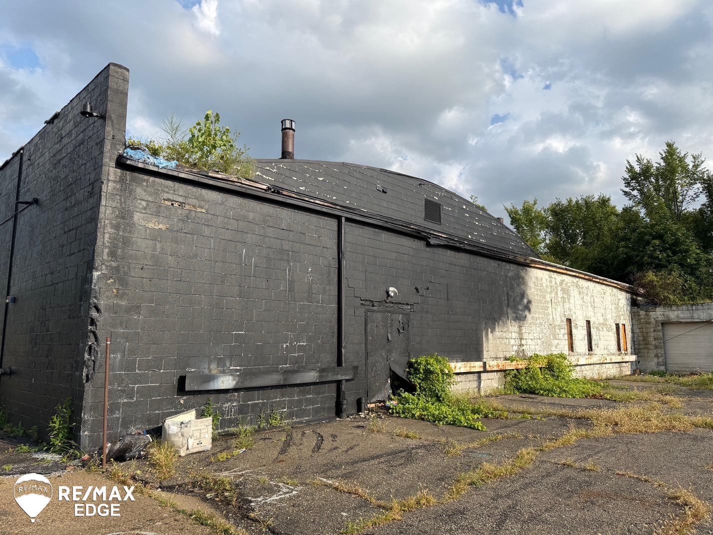6069 N Saginaw Street