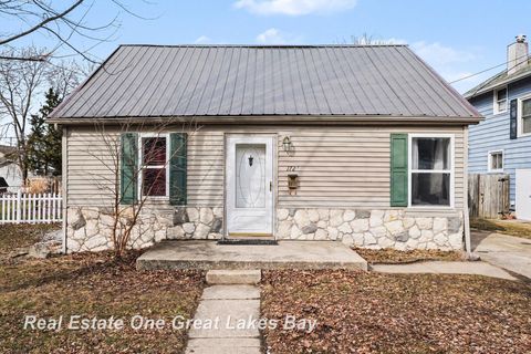 1724 Newberry Street Saginaw City MI 48602