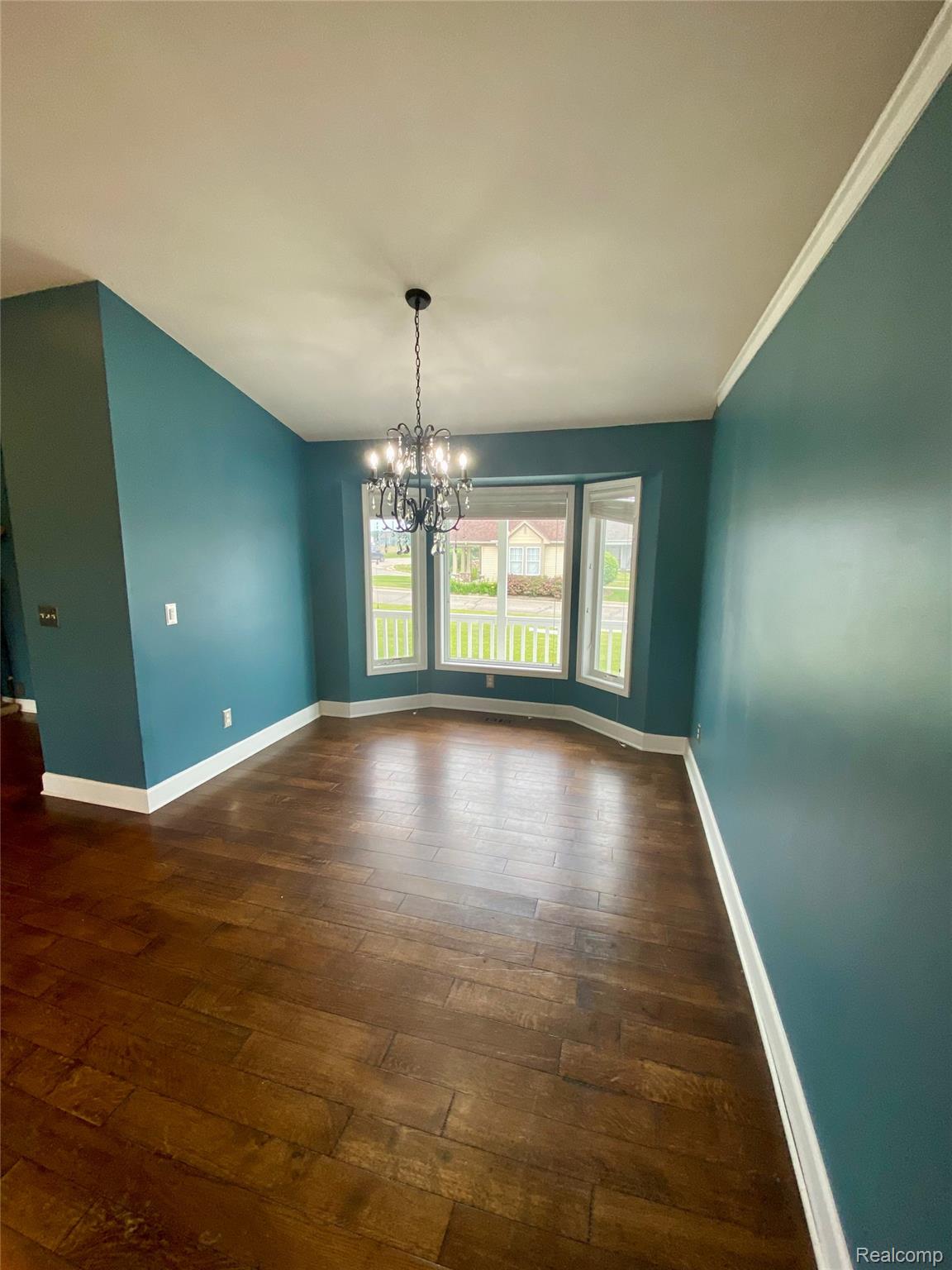 7758 DRAKESHIRE BLVD