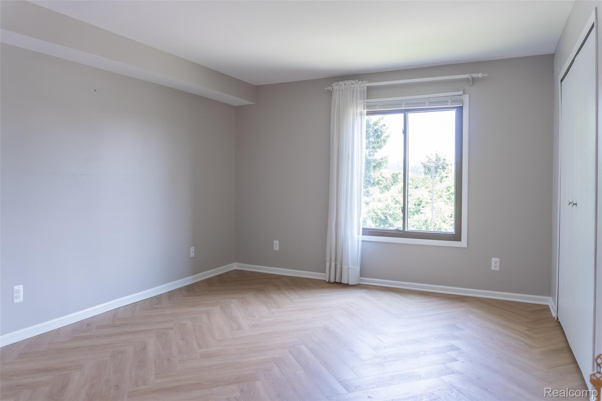 30515 W 14 Mile Road 37