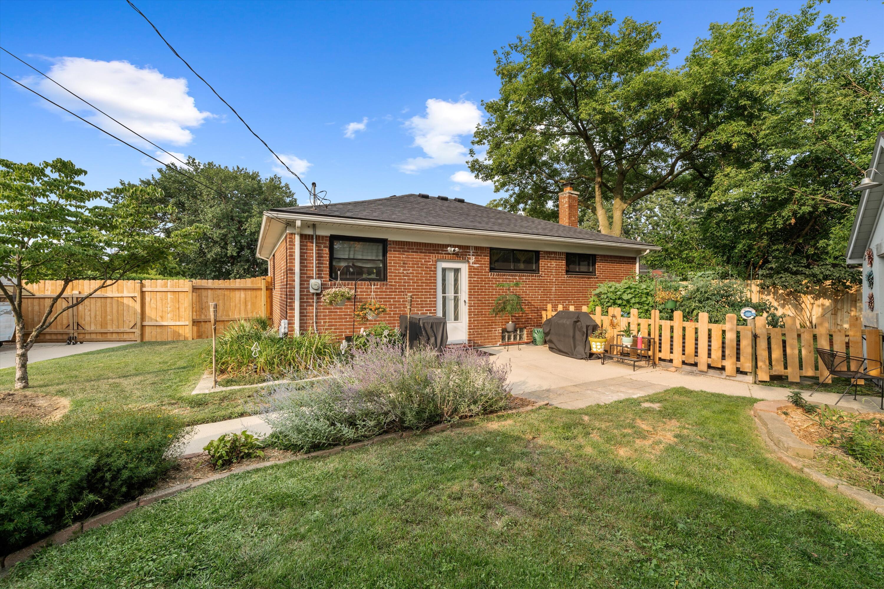 29941 Leona Court