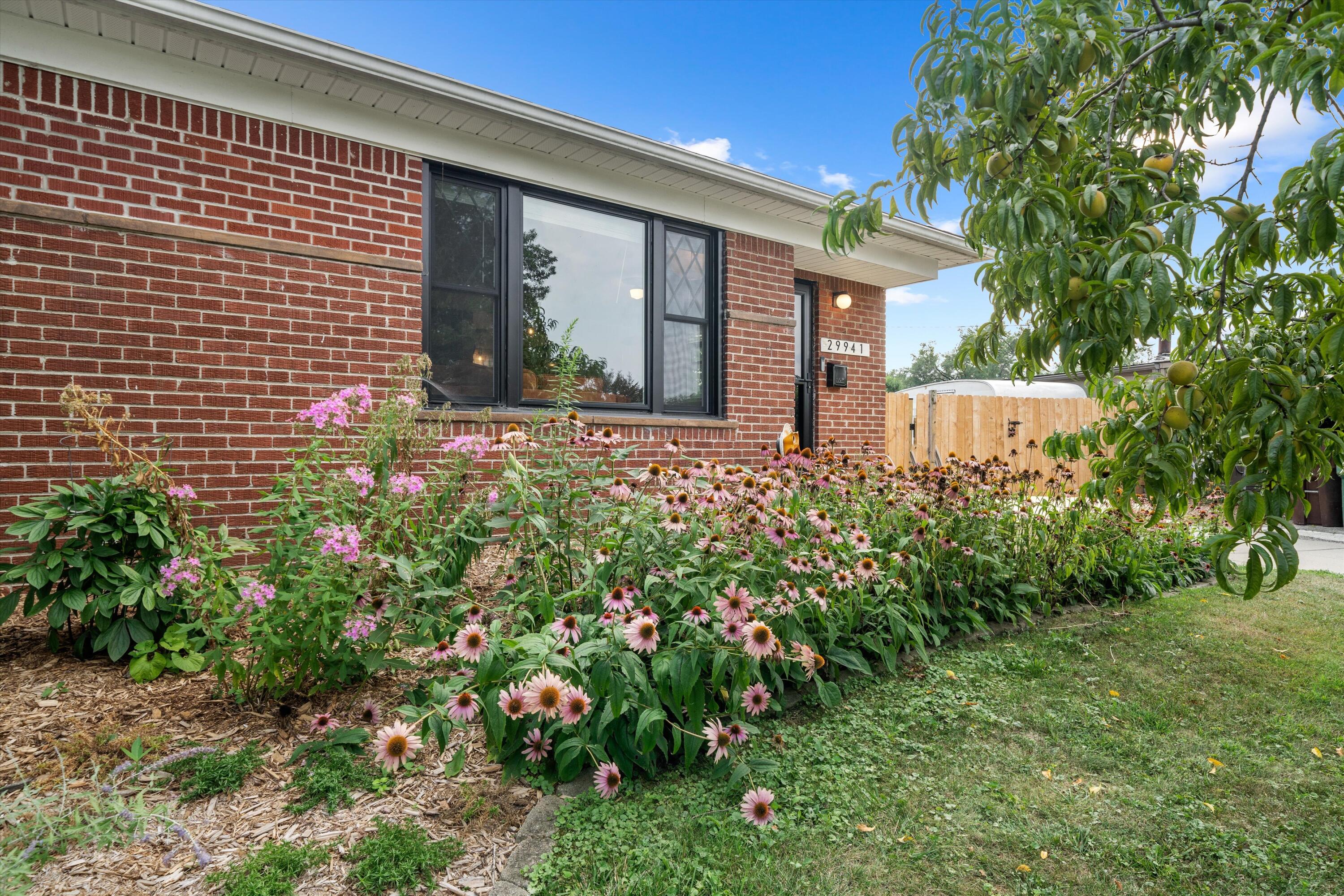 29941 Leona Court