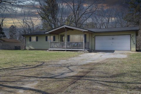 11106 Main Road Fenton Charter Township MI 48430