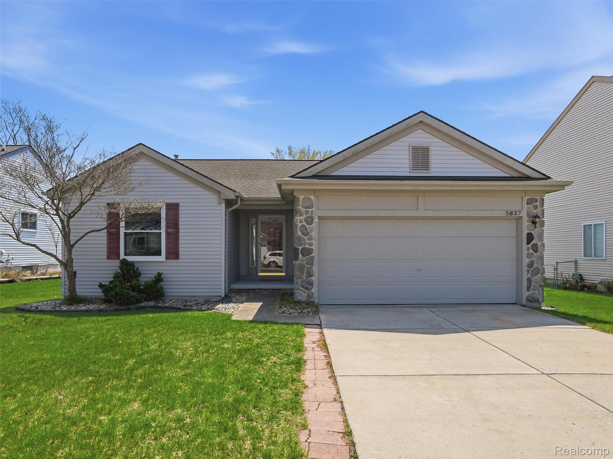 5837 Northridge Circle