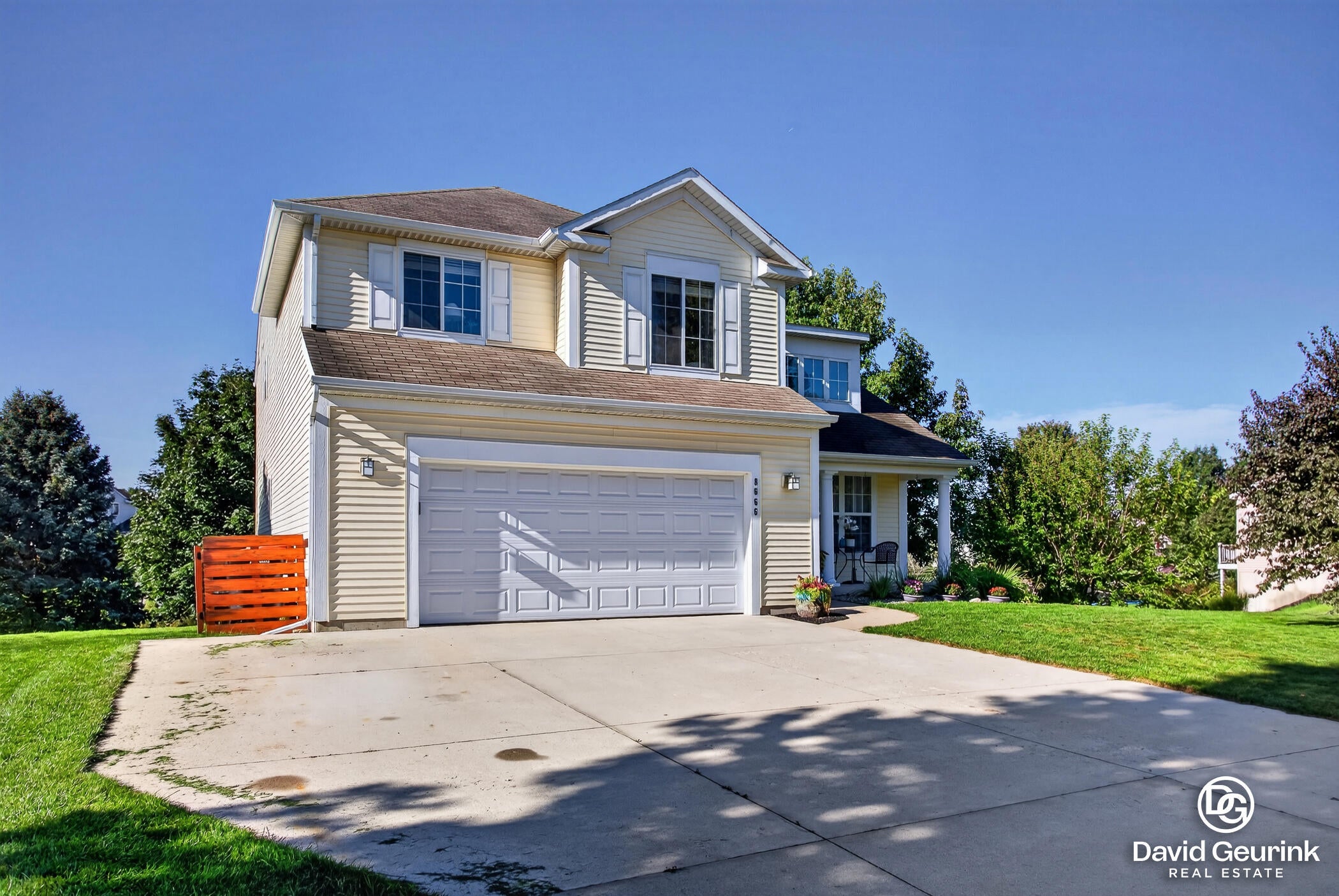 8666 Suntree Drive