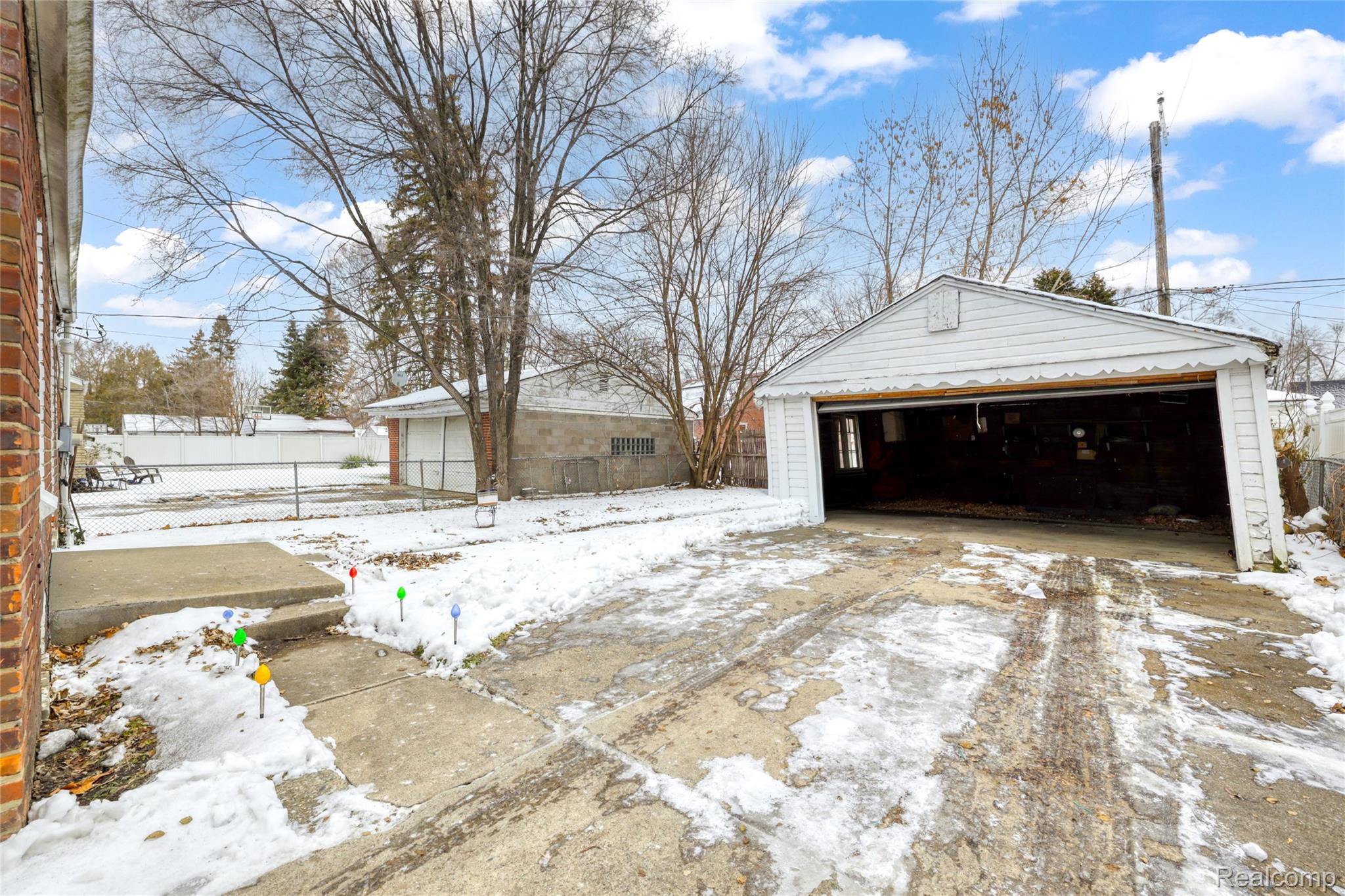 19974 Charest Street