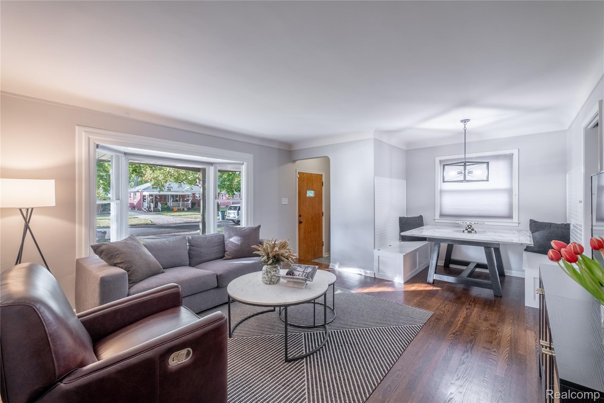 Royal Oak City, Michigan 48073, United States, 3 Bedrooms Bedrooms, ,2 BathroomsBathrooms,Residential,Active,232889