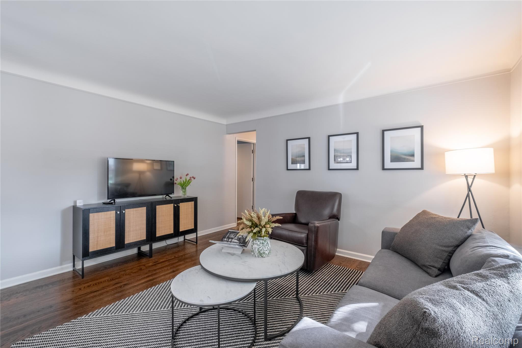 Royal Oak City, Michigan 48073, United States, 3 Bedrooms Bedrooms, ,2 BathroomsBathrooms,Residential,Active,232889