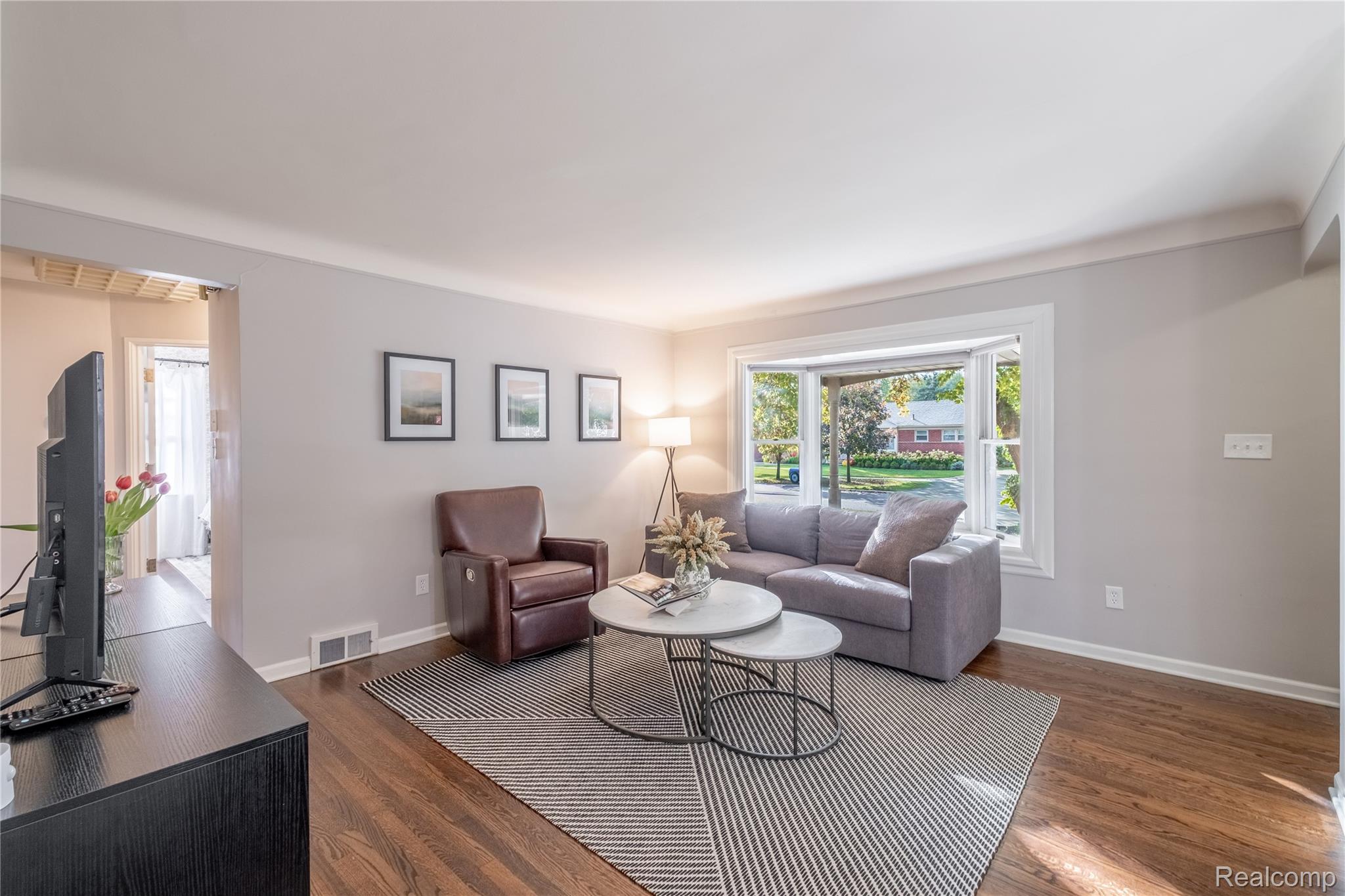 Royal Oak City, Michigan 48073, United States, 3 Bedrooms Bedrooms, ,2 BathroomsBathrooms,Residential,Active,232889