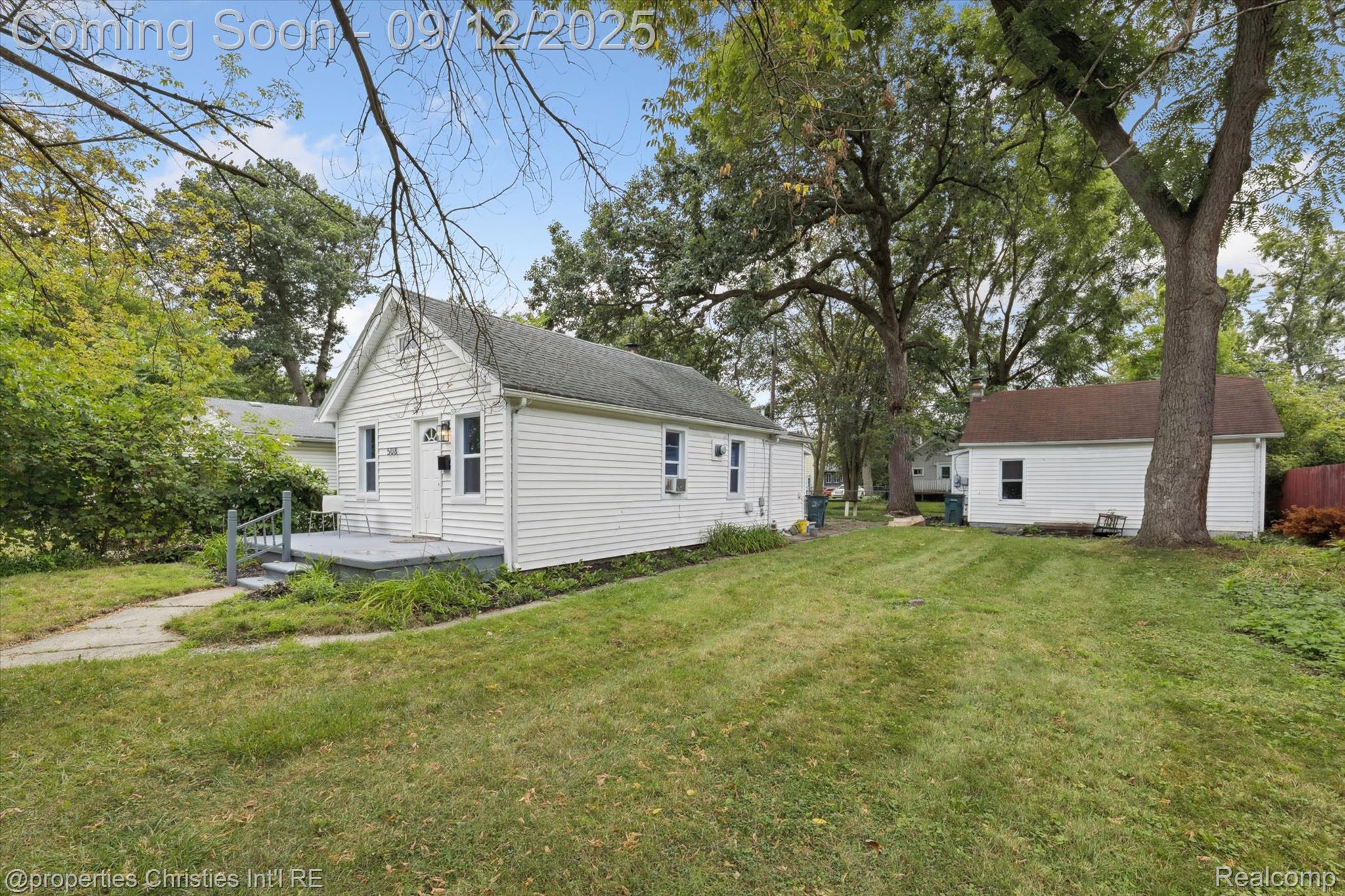 508 E Bernhard Avenue