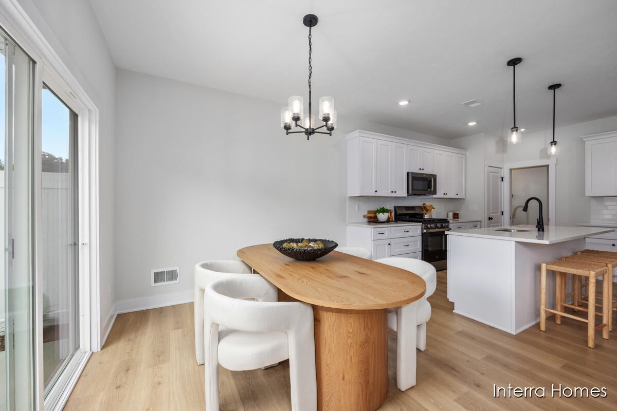 2881 E Highgate Street SE 81
