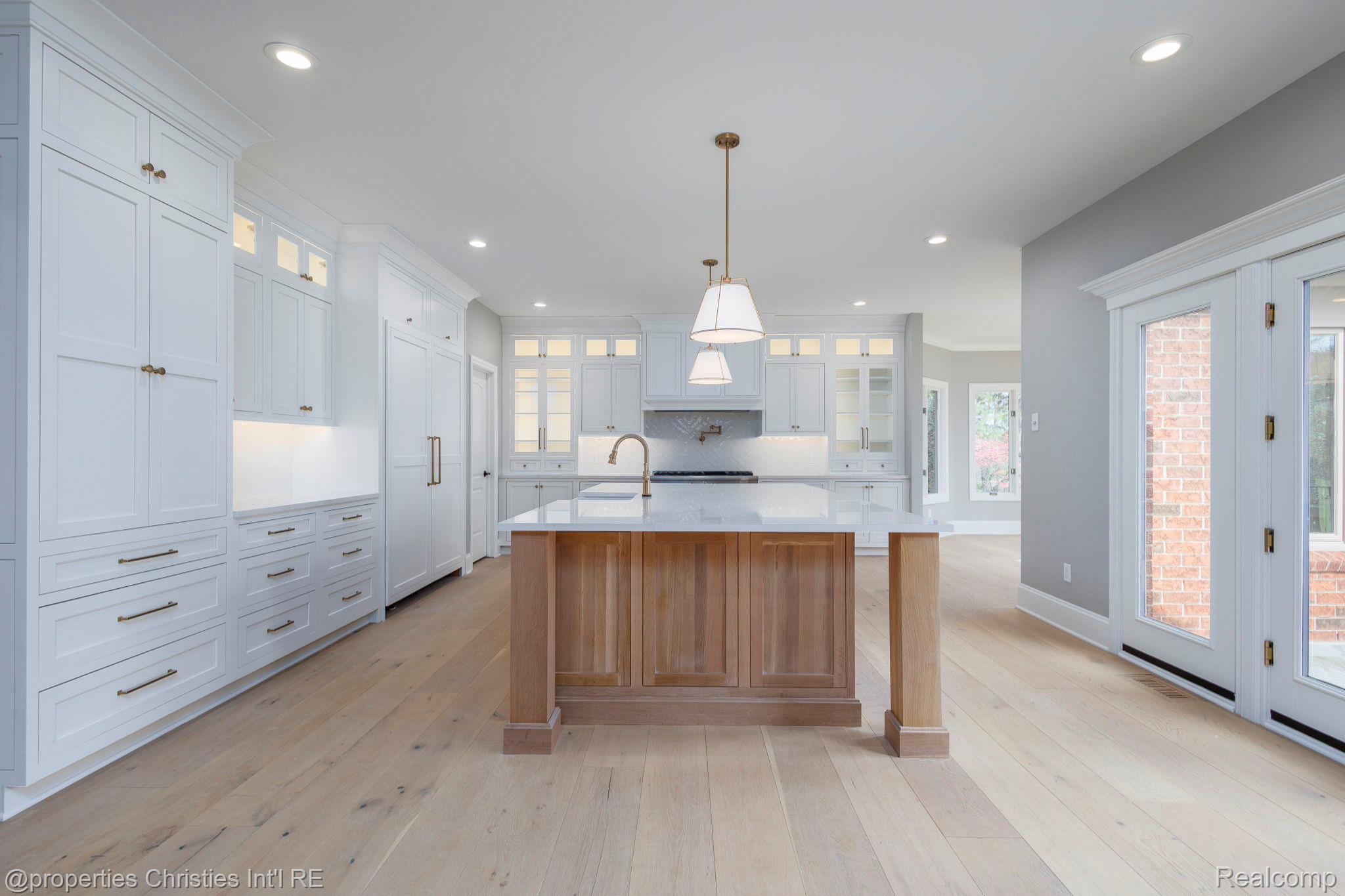5023 Rockaway Lane