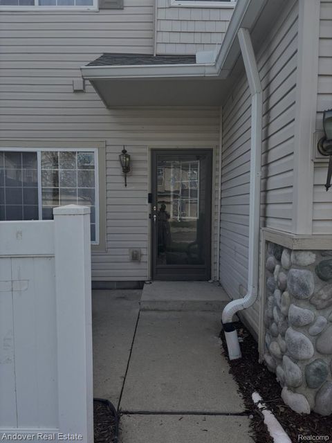 26654 Kirkway Circle Woodhaven City MI 48183