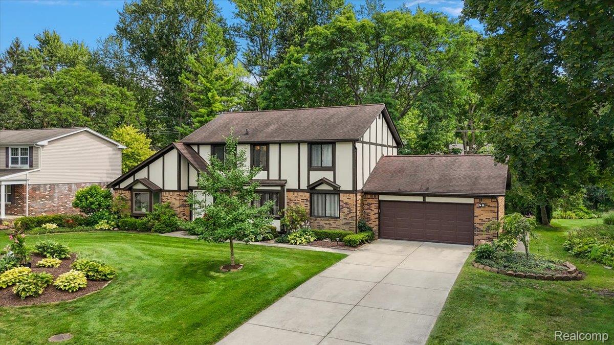 35245 Glengary Circle