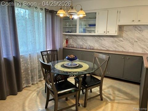 Tiny photo for 15718 George Washington Dr, Southfield City, MI 48075 (MLS # 20261025385)