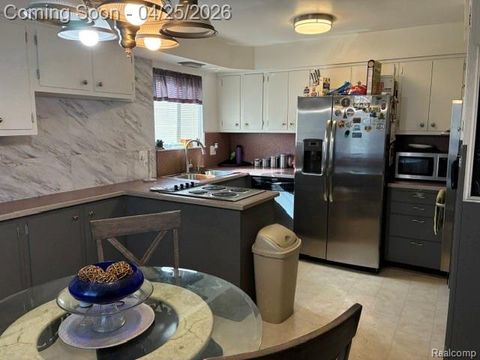 Tiny photo for 15718 George Washington Dr, Southfield City, MI 48075 (MLS # 20261025385)