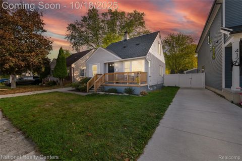 4142 Buckingham Avenue Berkley City MI 48072
