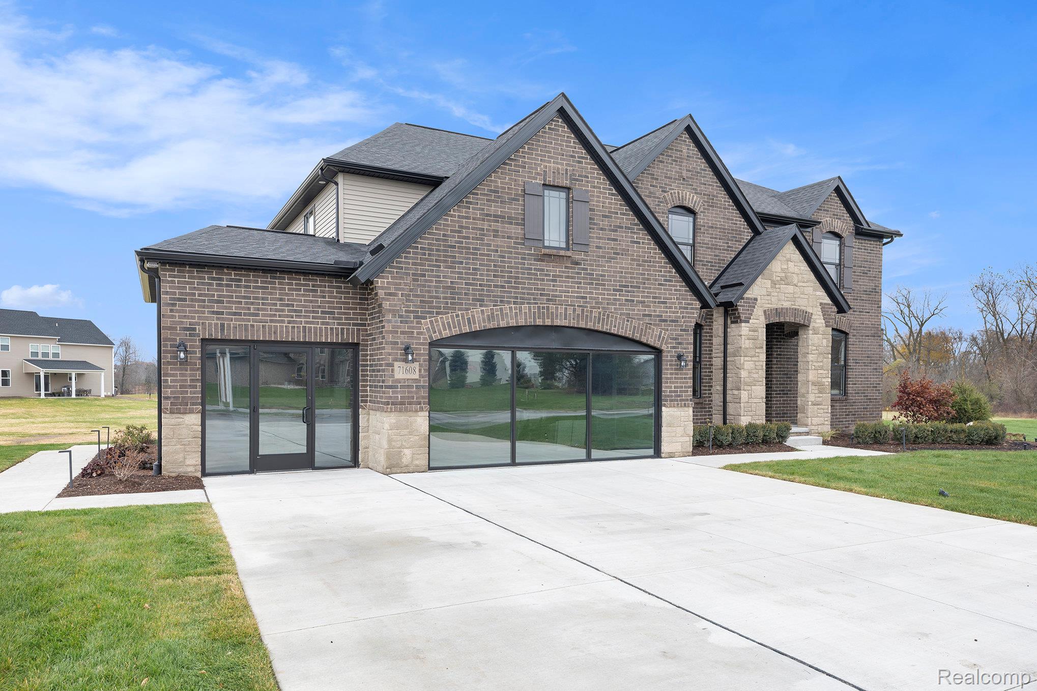 71608 Hidden River Drive