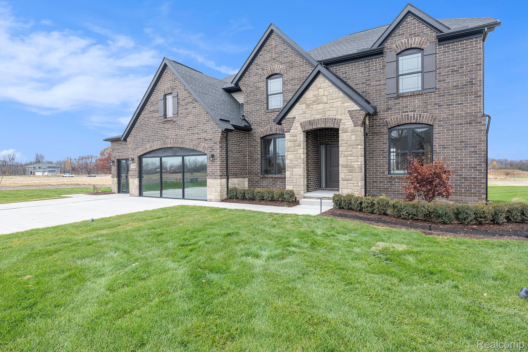 71608 Hidden River Drive