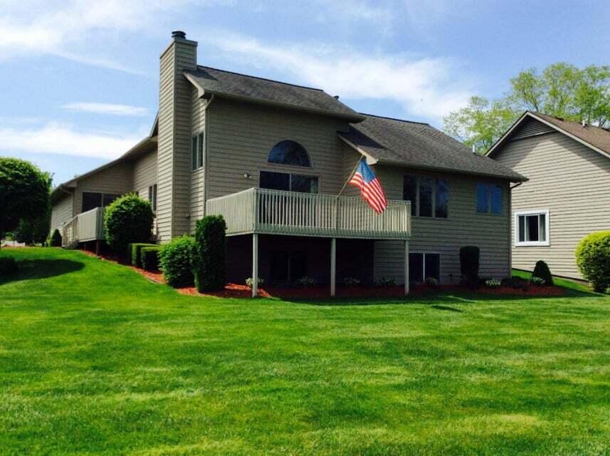 1765 Spring View Court SE