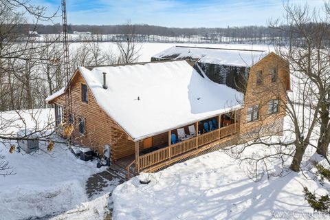 7991 N Rose Road Hope Township MI 49046