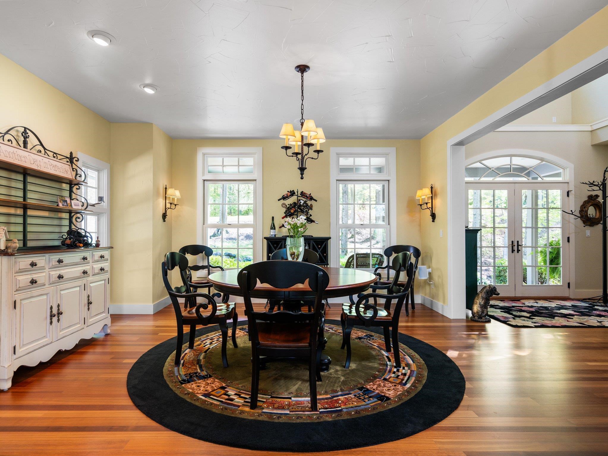11511 Mountain Woods