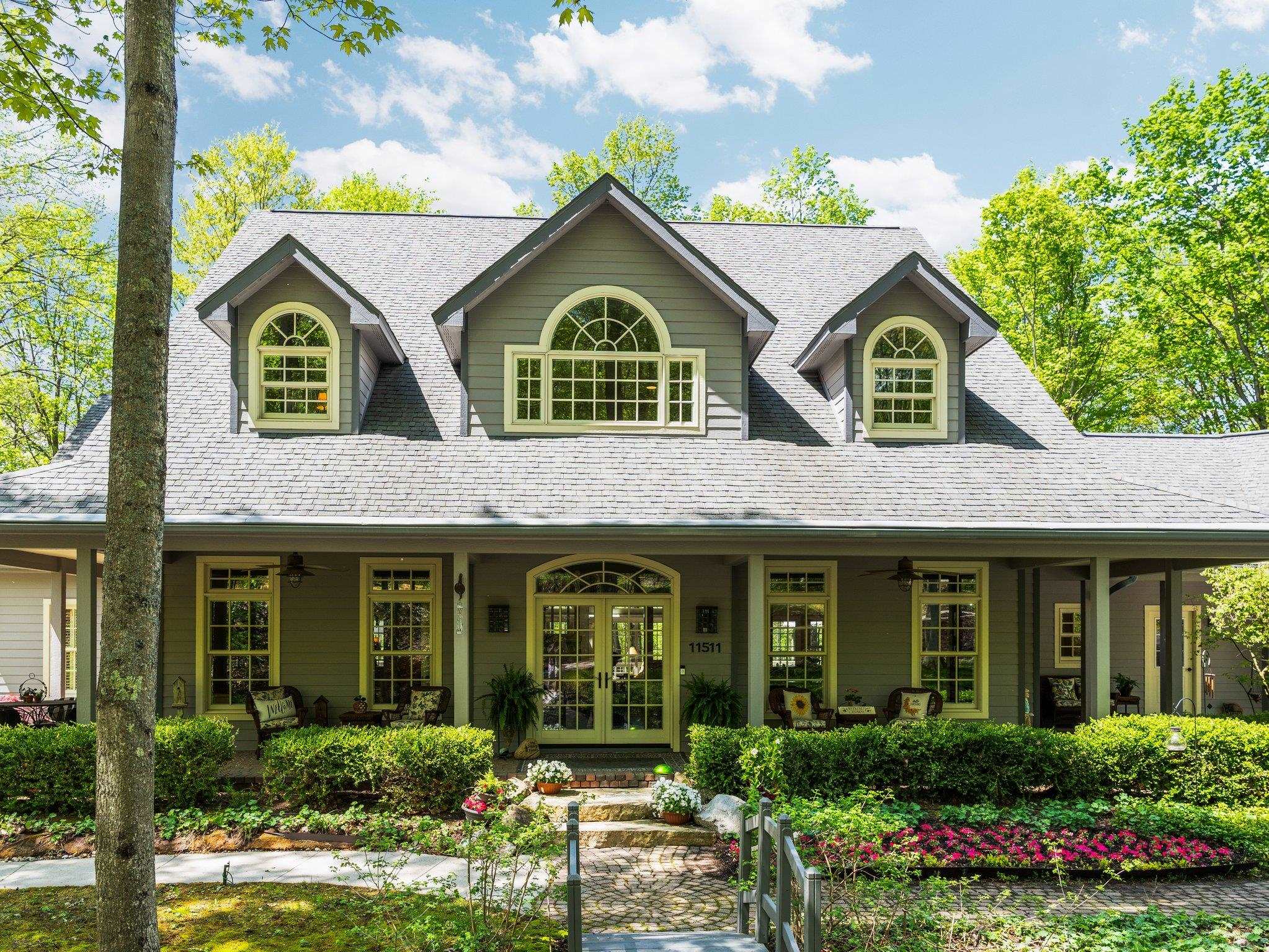 11511 Mountain Woods