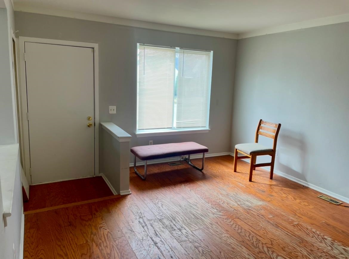 22580 Oaklane Street