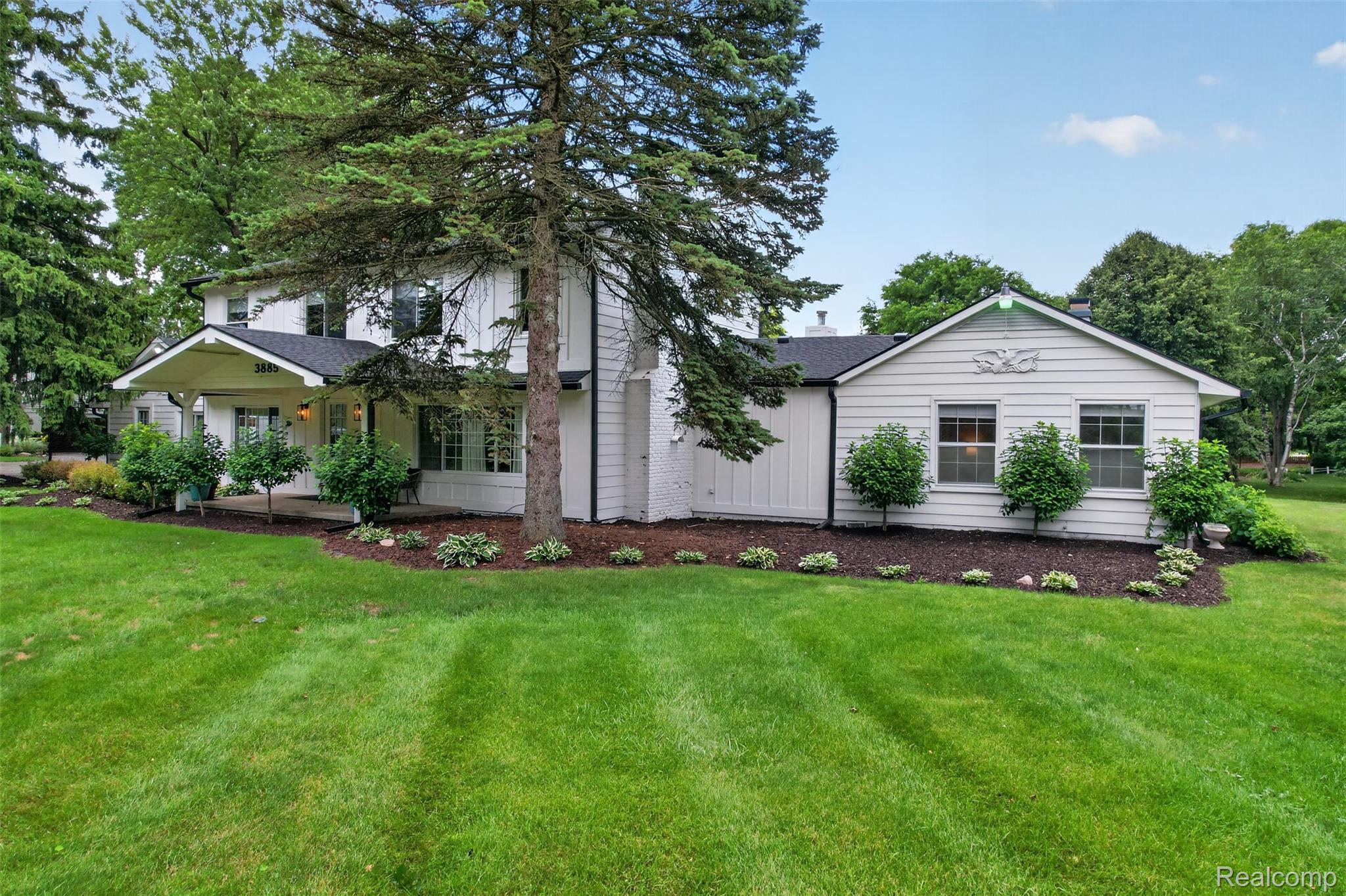 3885 Quarton Road