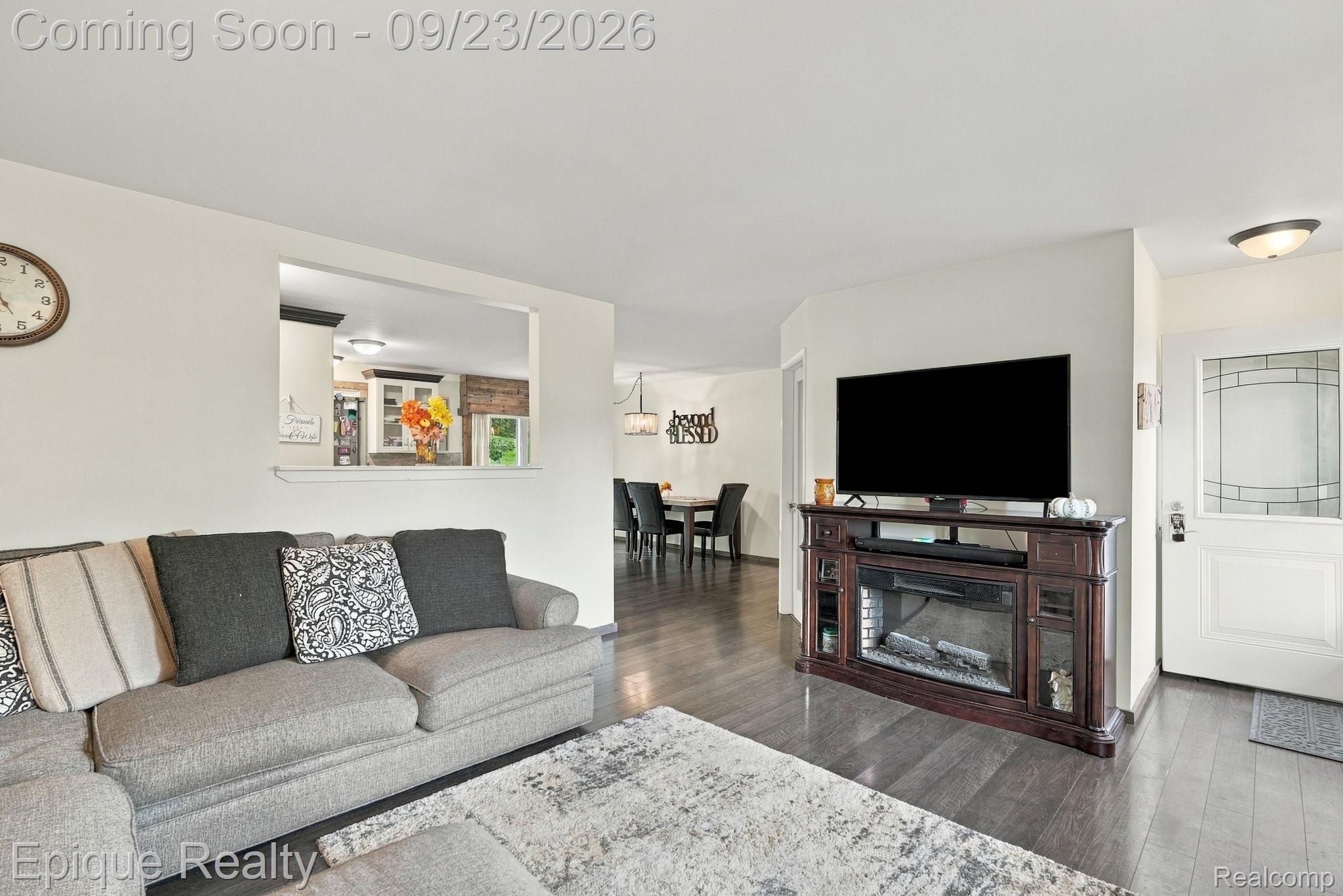 811 N Ortonville Road