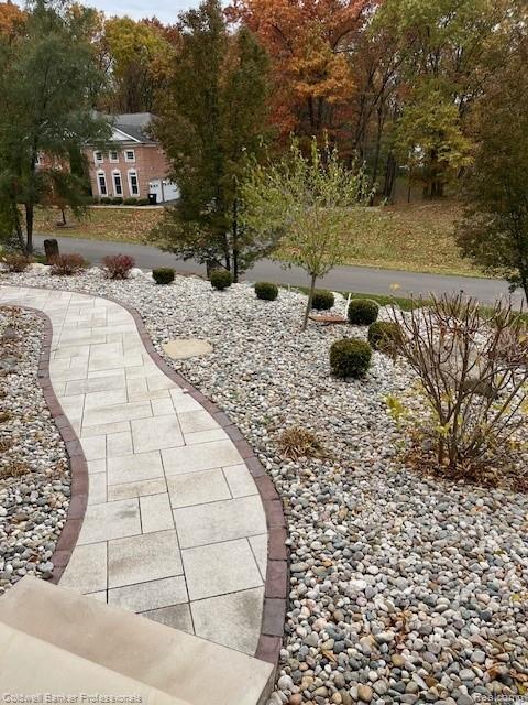 7942 River Run Drive